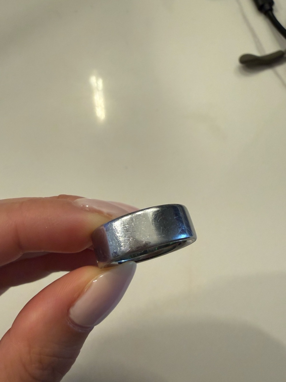 Oura ring gen 4 - silver size 7 - Picture 4 of 5